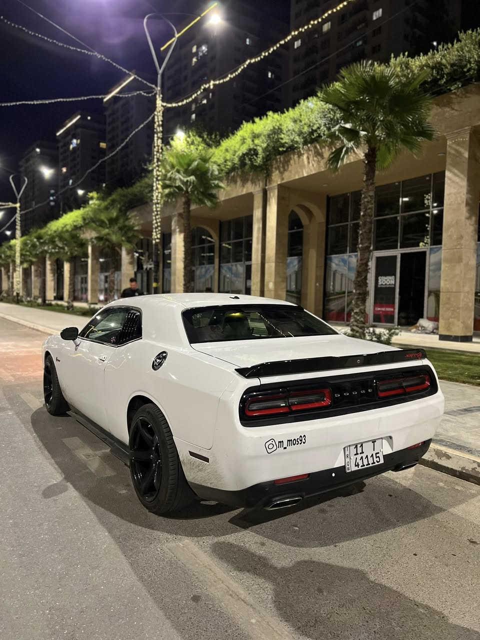 جالنجر للبيع موديل 2017  تشغيل عن بعد دكمه سبورت تتفئه تبريد شاشه ايبات القماره كنتاره الكاعيه مدوشمه جلد رقم بغداد بسمي 6 سلندر سياره كامله مابيه اي نقص  مكاني بغداد البنوك *********** للبيع سعره 150ووقه
وسياره بيه دبات صالنصه ع ريمونت تتحول صوت رياضي وترجعه صوت بلادي ونشره اعيون ع ريمونت ع جامه وشادله صفاره
