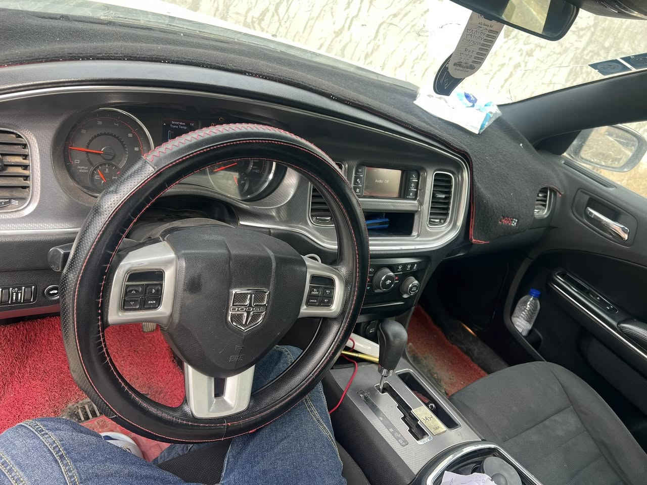 جارجر 2012
وارد امريكي 

ضرره چامرلغ وباب السايق فقط بأسمي بغداد 

سعره ب150 وبيه مجال 

***********

صلاح الدين قضاء بلد
