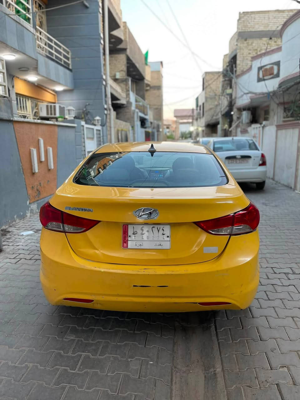 النترا موديل ٢٠١١ امريكي
غرامه مصفره تجي السعر ٧٥ وبيهة مجال ‭***********‬

