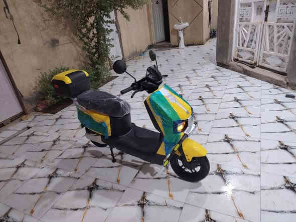 دراج شحن ٤ سرع ٦ بطارييت الدراج جديده شحنه وحده فقط السعر 800وبيهه مجال شراي يتصل مكانهه البصره قضاء المدينه ***********
