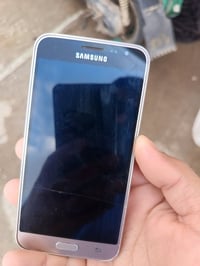 سامسونج J3 • شغال • فطر خفيف