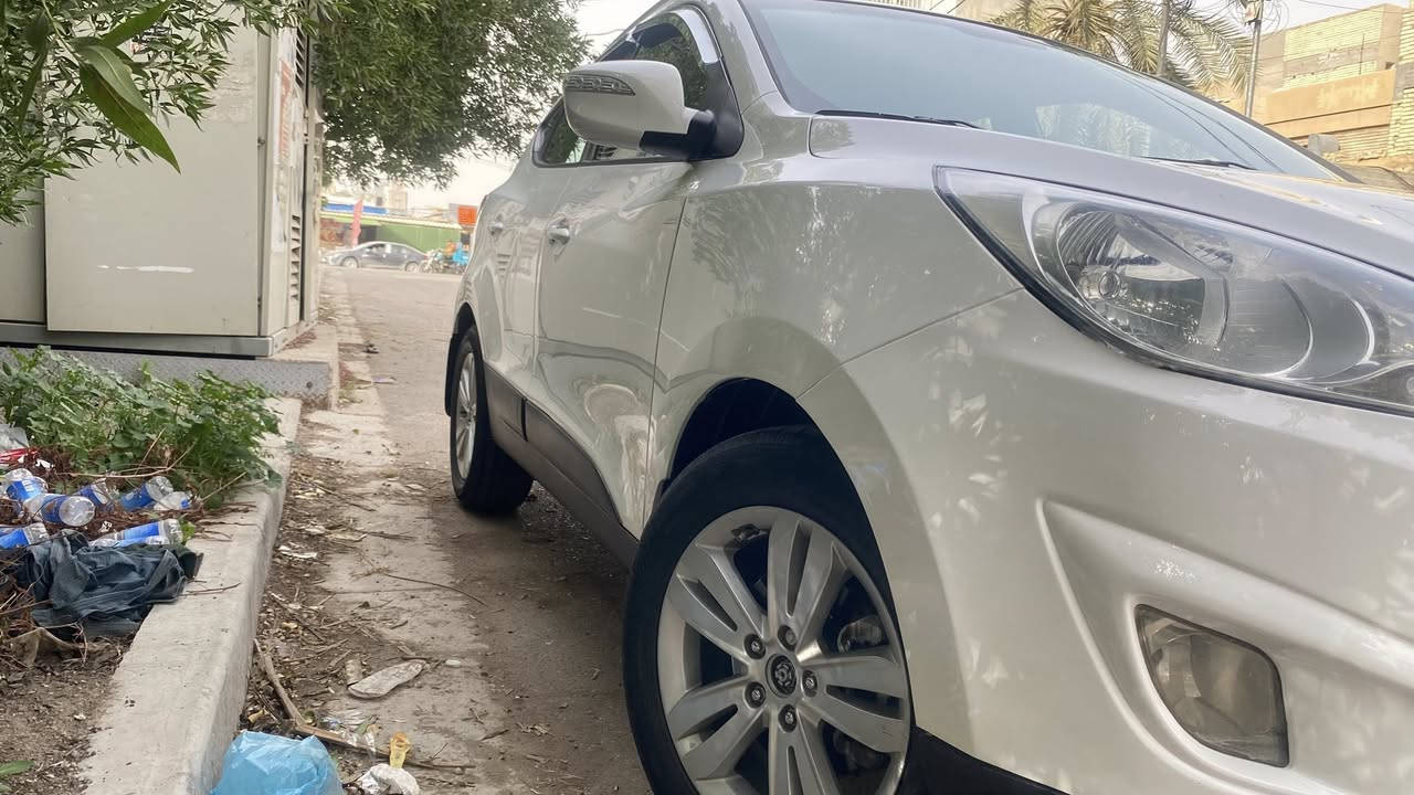 توسان خليجي 2014 محرك 2400 بااسمي رقم بغداد بيه خمس قطع صبغ شرط بدون دواخل السياره خير من الله السعر 126 مكان السياره الاعظمية سبع بكار الاتصال على الرقم ***********
