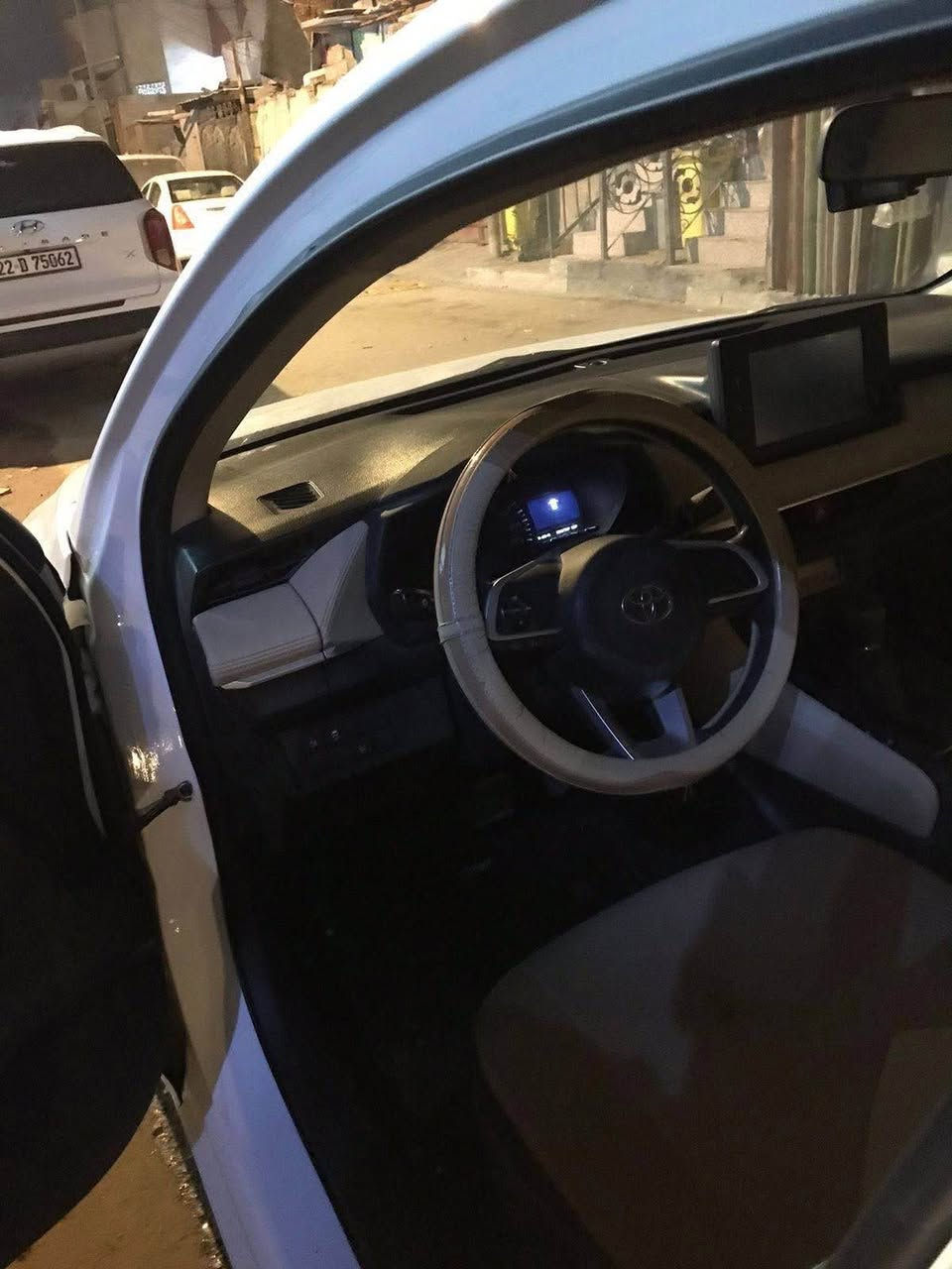 سيارة تيوتا يارس 2023

وارد خليجي رقم معوقين

4سنوات تحويل بسمك وكاله عامه العوق العين اباسم بنت.

مكفولة كير و محرك

مكفولة من الضربة ما عدا الدعامية والجاملغ راجع بارد

السعر 135وبيها مجال

المكان /البصرة_ابو صخير_سكن المطار
هـ/*********** Singapore
