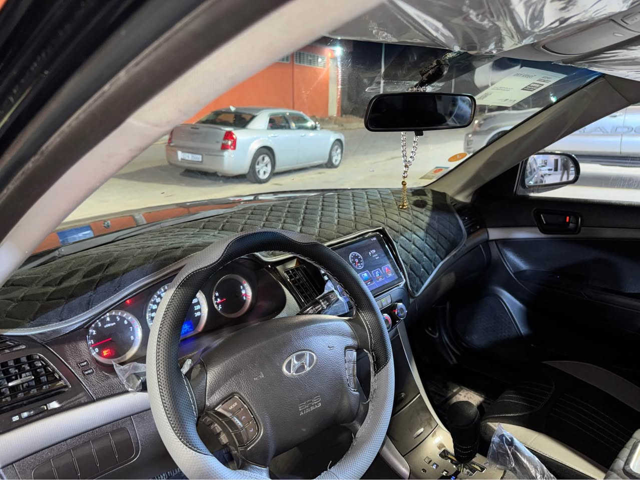SONATA 2009 

سوناتا 2009 

مكينه 2.0 الفين

السيارة صبغ حزام 

بدون دواخل 

كير ومكينه بشرط 

تبريد ثلج 

ادامه كامله جديده

السعر 90🔥🔥

للتواصل 

***********
***********

موقع السيارة

موصل مدينة المعارض الجديدة 

معرض الباشا B6 📍 موصل, نينوى

