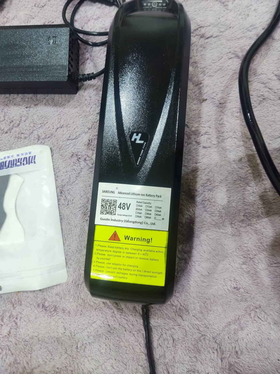 ملف بهل شكل مال بايسكل 3000w 72v ويش تغل على جميع الفولتيات مستعمل مفحوص شغال تريده ويه البطاريه تريده بدون بطاريه مال بايسكل تاير عريض مامتواجد عل فيس بكثره السعر عل خاص او ***********
