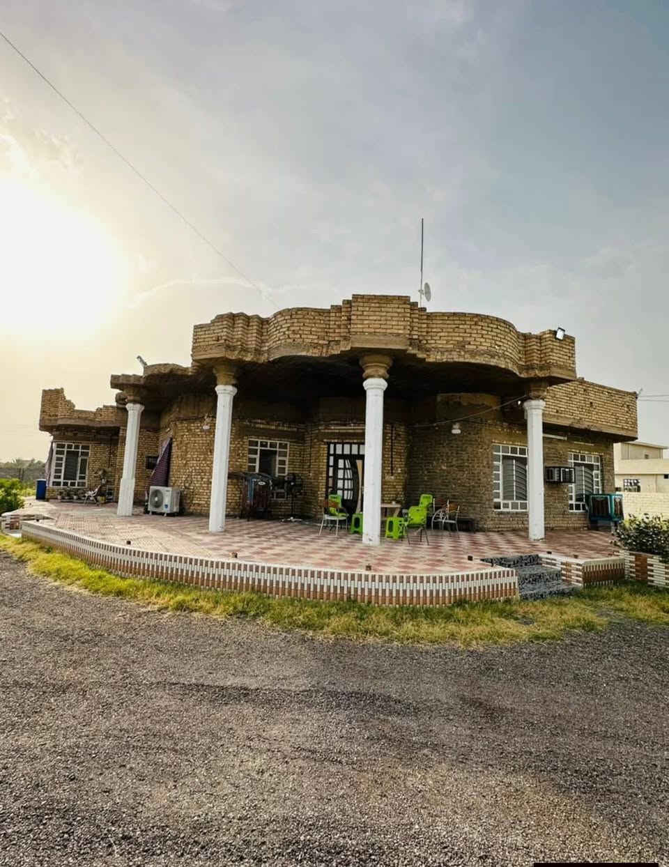 ‎السلام عليكم
‎للبيع ارض زراعيه طابو زراعي سند 25مساحه(3400) متر مشيد عليها دار سكني مساحه 450 متر ومغروسه اشجار حمضيات ونخيل وحدائق متنوعه  
‏‎العنوان الفلوجه السجر الشارع الرئيسي يبعد عن خط السريع  الدولي400 متر  
علما انه العقار ع موقع تجاري ومجاور مول وجمعيات وكافه الخدمات
‏‎(السعر285 مليون )وبي مجال بسيط 
‏‎للاستفسار ***********
