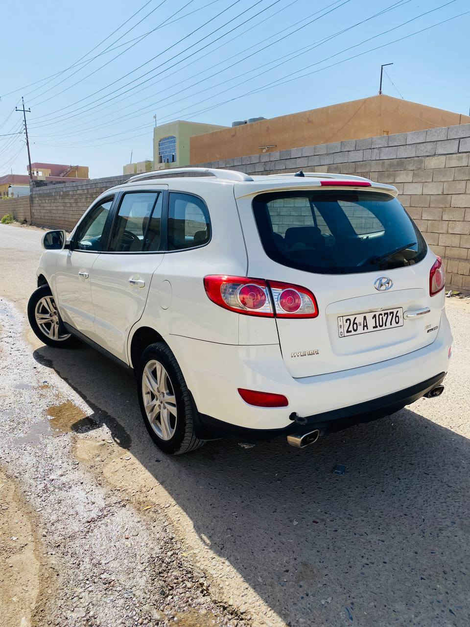 السلام عليكم سنتافي للبيع موديل 2011 محرك 6 / 3500 كلين بدون صبغ فول مواصفات عدا البصمه بسمي تحويل ثاني يوم السعر 165 وبيها مجال / ***********
