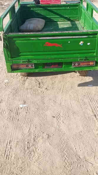 السلام عليكم ستوته للبيع موديل 20 محركه 25 محركها جديد سعر مليون ونص وياها مجال ***********
