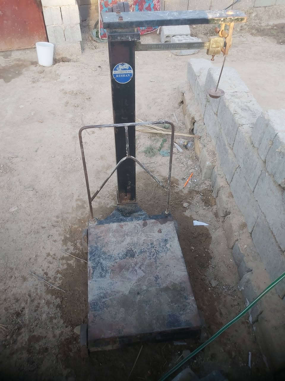 غراض محل دجاج للبيع
***********
