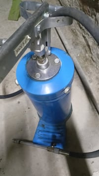 مشحمه اصليه للبيع مع الكريز اب25 بغداد حريه 07721920417