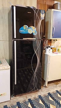 ثلاجه اماراتي فريز مفصول عن الثلاجه للبيع مكان الثلاجه الدوره شارع الظ...