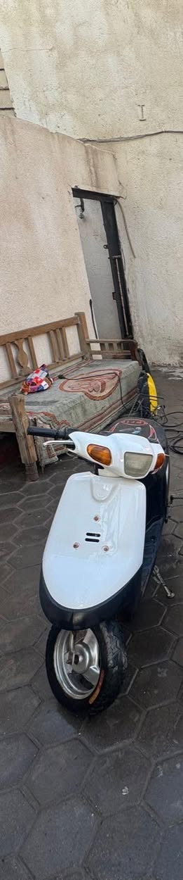 السلام عليكم دراجة منغولي 60 دراجة نظيفة كلش استعمال مدرسة للبيع مكينه ما مفتوحة مكينه 9 جديدة بلاد دراجة نضيف كلش رايدها ب 225 مكان البصرة المعقل رقم ***********
