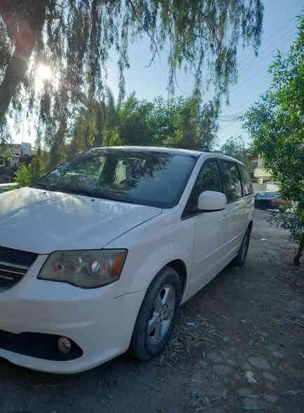 سلام عليكم
سلام عليكم
 السياره للبيع فقط 
دوج كرفان 2011
رقم بغداد بأسمي
فول مواصفات
7راكب
مكينه 6سلندر 3600
الابواب كهرباء 
مقعد السايق كهرباء
صندوق كهرباء 
مقعد سياحي
ثلاث قطع تبريد
تحكمات ستيرن
كامره خلفيه
شاشه 
ضربتها نص جاملغ
نقصها صدر خلفي
سعرها: 138ورقه
رقم :***********
العنوان :بغداد الصليخ
