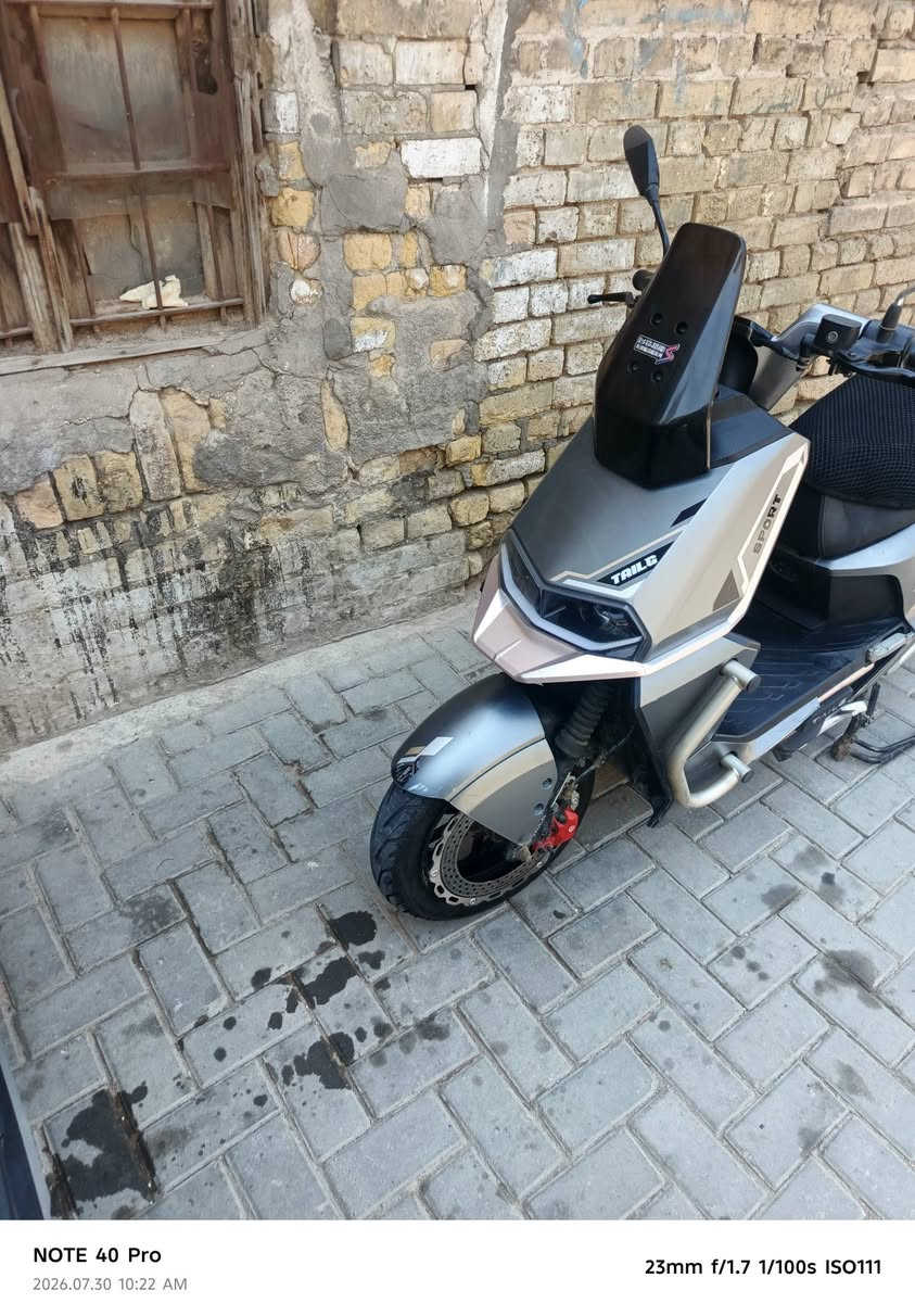 سلام عليكم دراجه شحن كلش نضيفه بطاريت ملف بس كم شخط سعر 850 بغداد شارع حيفاء ***********
