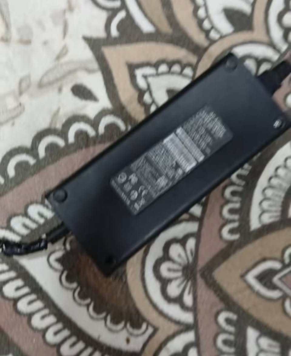 سلام عليكم اكسبوكس 360 بي يدتين بلي جاهز كامله غراضه بي حسابات هواي وبي العاب 232 لعبه بي فيفا 22 وفيفا 19 ودرافير ولعبه سيارات كلهن زوجيات السعر 95 وبي مجال لطيبين الاستفسار ***********
