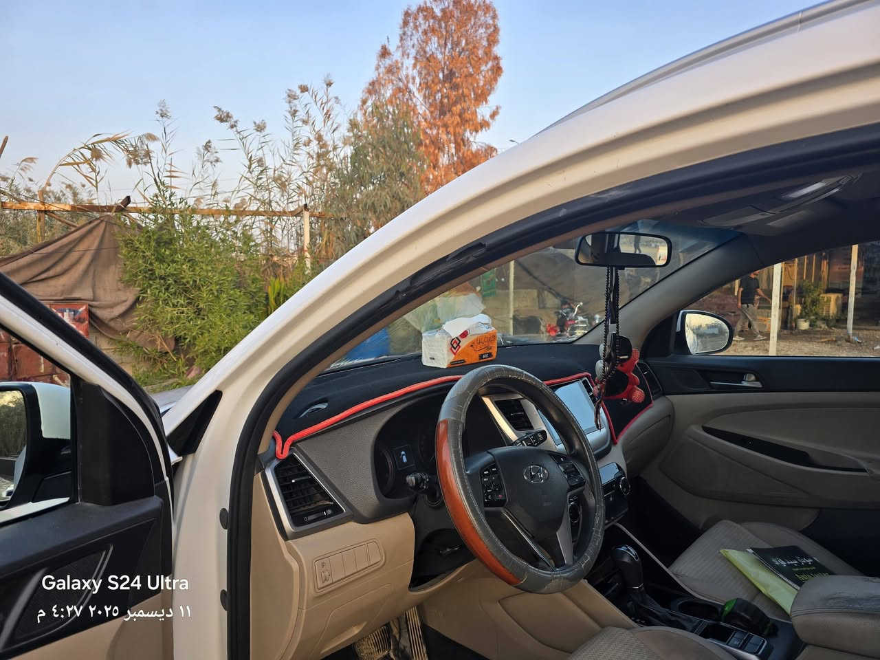 السلام عليكم توكسان خليجي مديل 16شكل 17 خليجي كفاله بس رصعه صغيره جداً وره مواصفات معروفه كامره شاشه مري شفط ترحيب مري تحكم استيرن تبريد قطعتين لد نهاري جديده جداً بغداد بسمي *********** بغداد الحريه ودلل السعر 172 وبيه مجال بصيط
