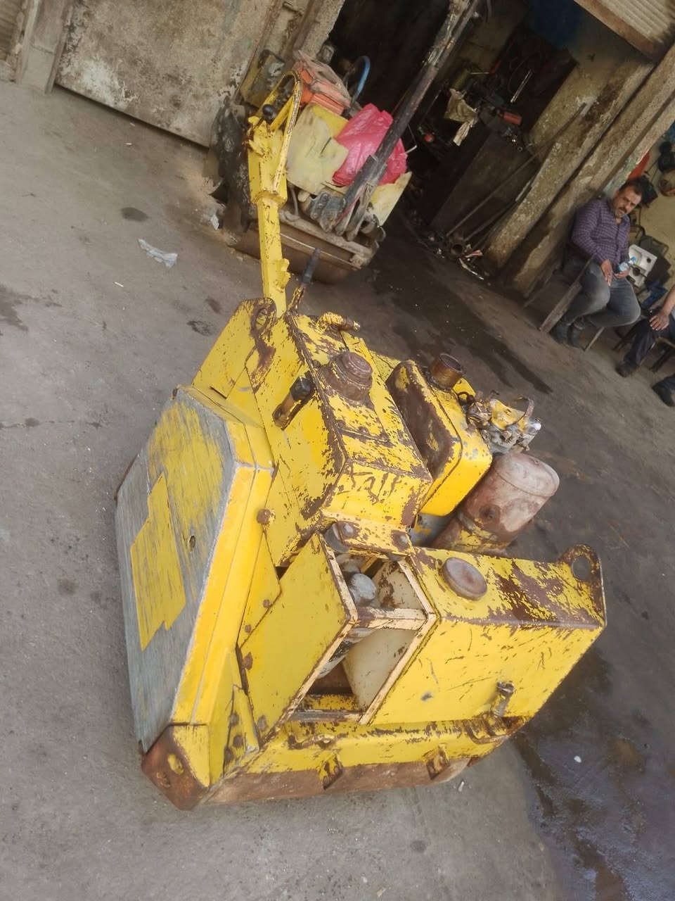 حادلة اتلث ارباع للبيع
بغداد ساحة طيران 
***********
