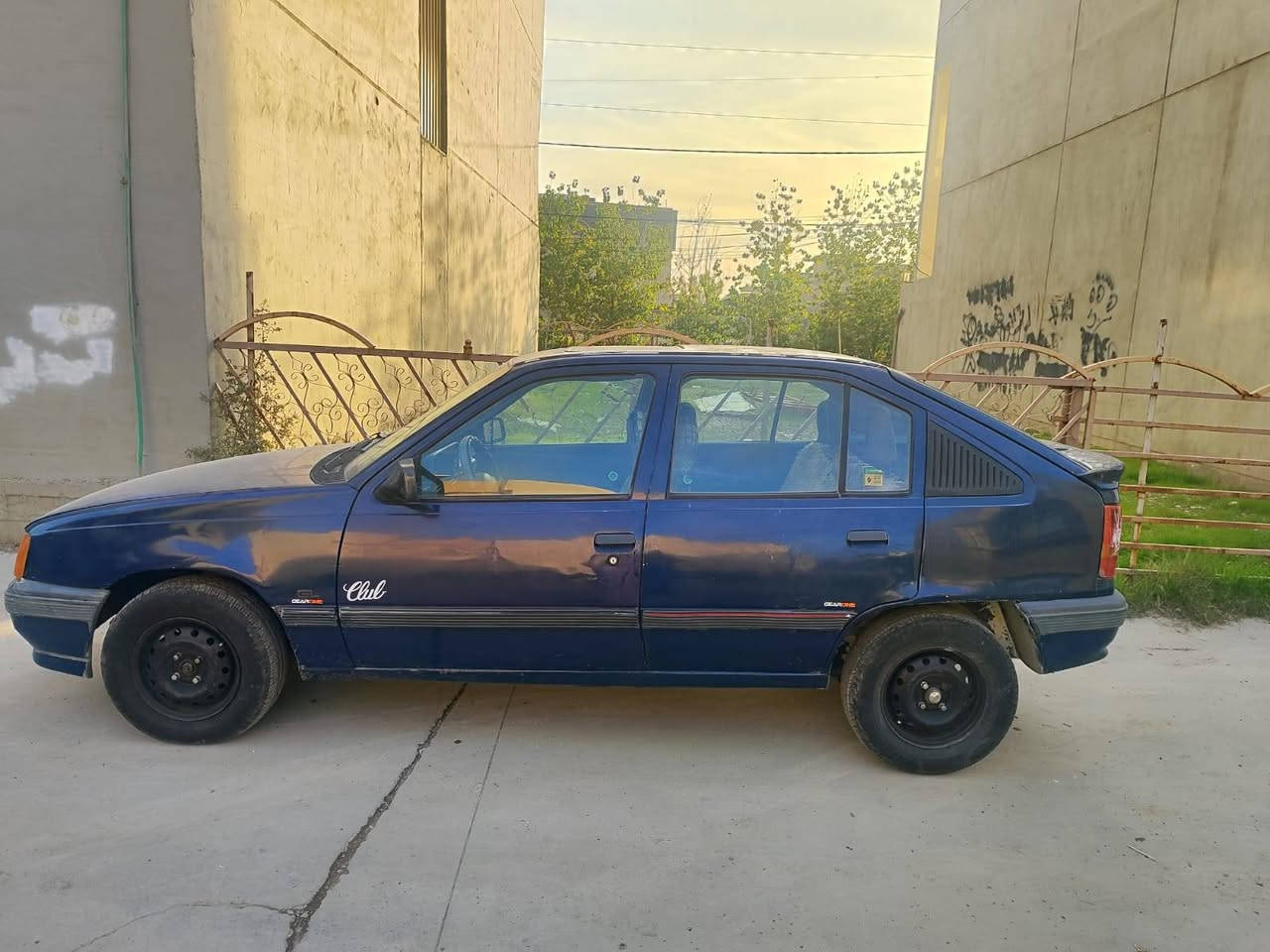 كاديت 91 كير اوتوماتيك سترين بور كوبون بنزين سلايت
 بيها جملغ مبدل اصلي 
محرك كير شرط موصل, نينوى


**إذا كنت صاحب هذا الإعلان وتريد حذفه لأي سبب، رجاءا أرسل رسالة إلى الدعم الفني**