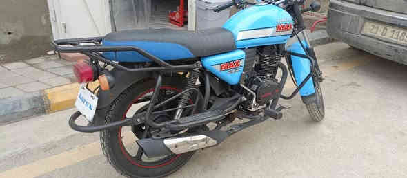 دايون موديل 2023 نضيفة وسعر مناسب مال مستعجل  محرك نضيف 200cc اوراق أصولي المكان نعمانية حي الخطيب *********** 
السعر 1.800 وبيهة مجال بسيط
