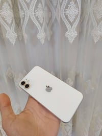 أيفون 11  ذاكره 128  نموذج  M ) شرق اوسط   البطاريه71%  جهاز نضيف جداا...