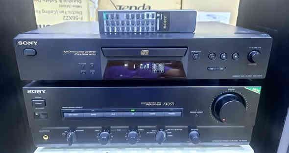 السلام عليكم . من رخصة الادمن المحترم . امبليفاير ماركة SONY كهرباء ٢٢٠ بقوة ٢٠٠ واط وتحكم ريمونت و يشغل ٤ سماعات ودك سيدي نظيف جدا على وضع الشركة مع ريمونت كونترول سعرهن ٢٢٠ الف دينار . مكان كركوك و يوجد توصيل ***********
