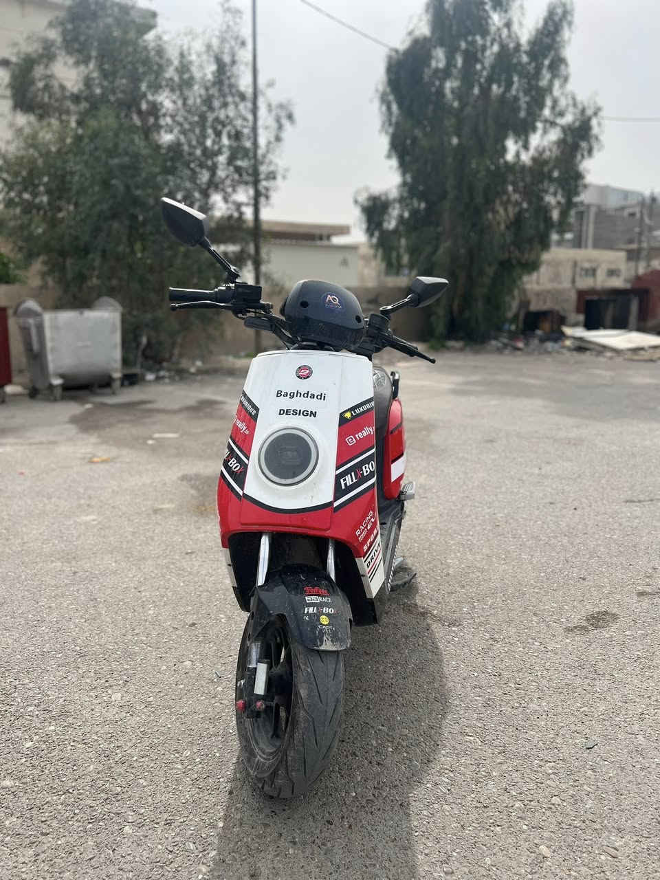 للبيع كاسحه كامله علا آخر حبايه كل نقص ما بيها دراجه 6 باتري كرافين 53 امبير توديك لكربله وترجع سرعتها 130 حقيقي جكات تتعله ووتتنصه مكاني بغداد العامريه ***********
