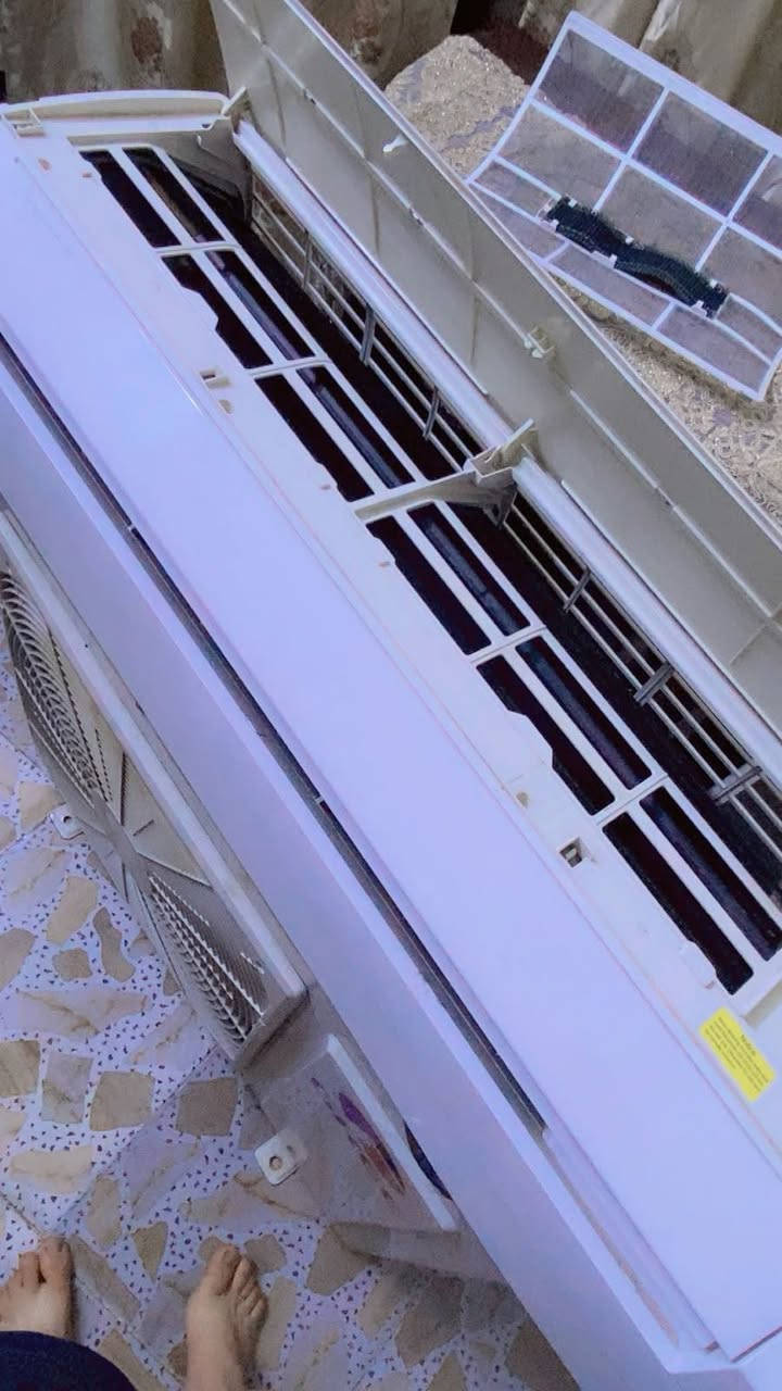 السلام عليكم اخوان سبلت للبيع نوع كري ثنين طن الاصلي السبلت بعده جديد مستعمل قليل نظافه 95/100 كامل مكمل غاز مفول وعل فحص ماطوره T3 تبريده ثلج ☃️❄️🧊 تدفئه نار 🔥🐦‍🔥❤️‍🔥 السبلت راديتراته بعدهن صفر السبلت مغسول وجاهز بس شد السبلت كلشي يشتغل بي حساسات موزعات السبلت مع كامل ملحقاته بواري جديد بل كارتون وايرات ريمونت السبلت بلادي مكفول من فتحت البرغي
السبلت تاخذه من باب بيتي وبي ضمان 
الكري معروف بتبريده وتدفعه
السعر : 375 وبي مجال كلش بسيط 
للاتصال : ***********
الموقع : بغداد شارع فلسطين
