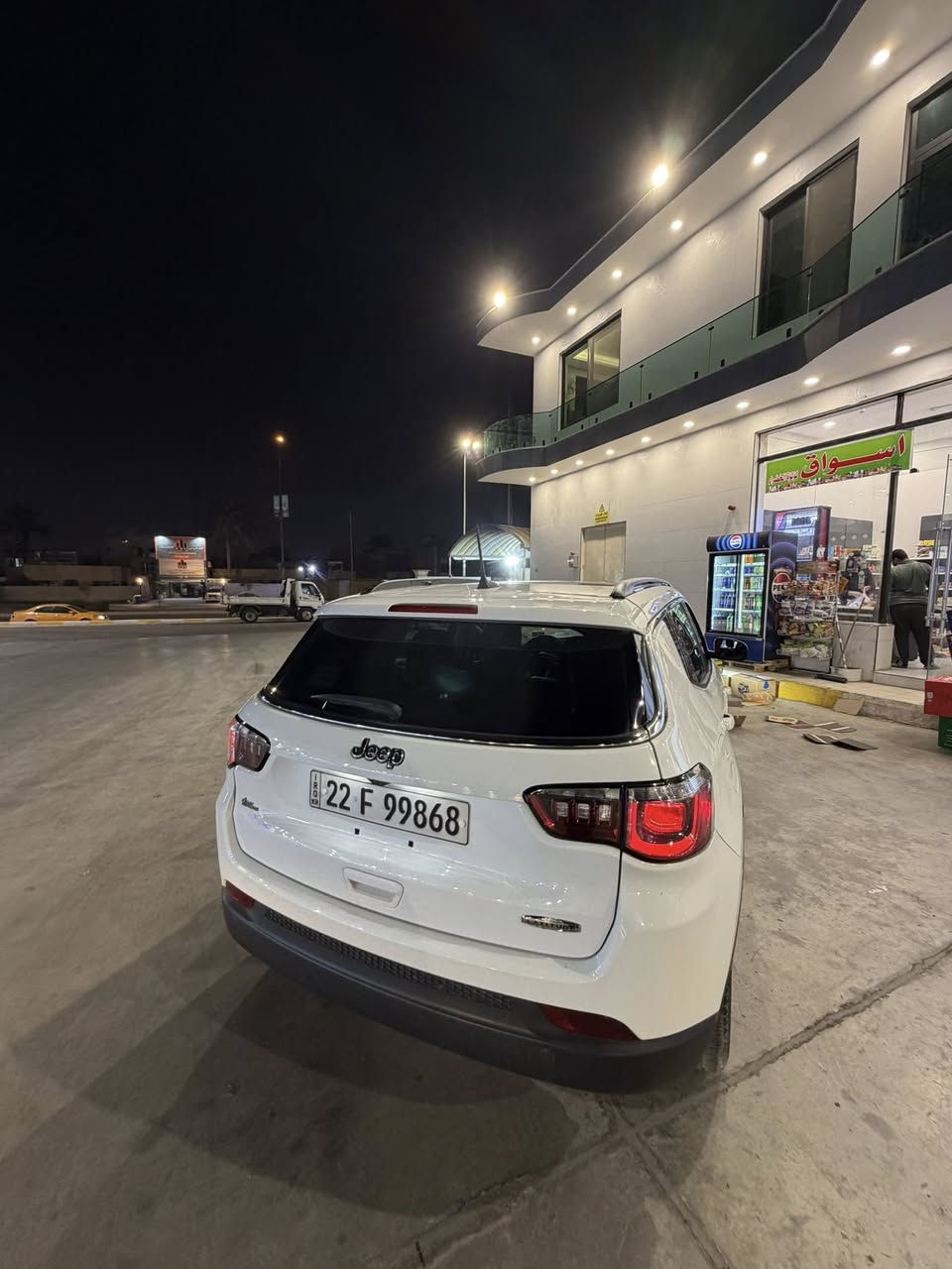 السلام عليكم جيب 2022
كفاله لغد وشاصي وايرباك ودواخل
ضربه بسيطه ناشره بل منشور
المواصفات 
بصمه
شاشه
كامره
هند بريك كهرباء
بانوراما 
جلد
اشاره بلمري
تحكمات ستيرن
رادار 
توقف ذاتي
العنوان حي الخضراء بغداد
رقم اربيل 
ماشيه 26 الف 
الاتصال ***********
السعر 164 وبيه مجال
