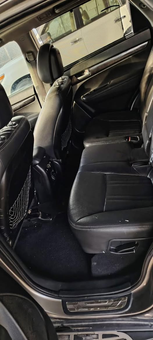 سورنتو 14فول
6سلندر

كشنات جلد

بصمه 

بانورما 

5راكب

بنيد وجاملغ بدون شواصي 

السعر 145

***********
