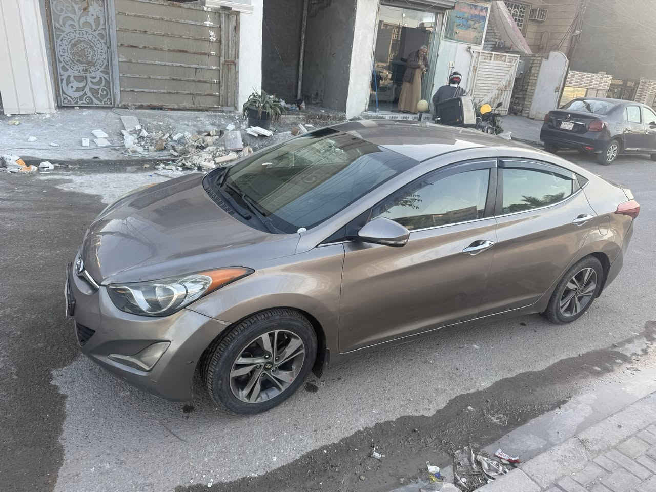 سلام عليكم للبيع او مراوس  سياره ألنترا  2014سياره كلش حلوه (بيه صفحه صبغ صفحه سايق تكم شواطي مابيه سياره كلش حلوه مكينه دوش ويل كب داخله نضيف كشنات تدفئه كامرا خلفيه  رقم بغداد سعر99وبيه مجال حك جيه مكانه حي جهاد اتصال *********** خاص مقفول شراي يتصل 
واتساب ***********
