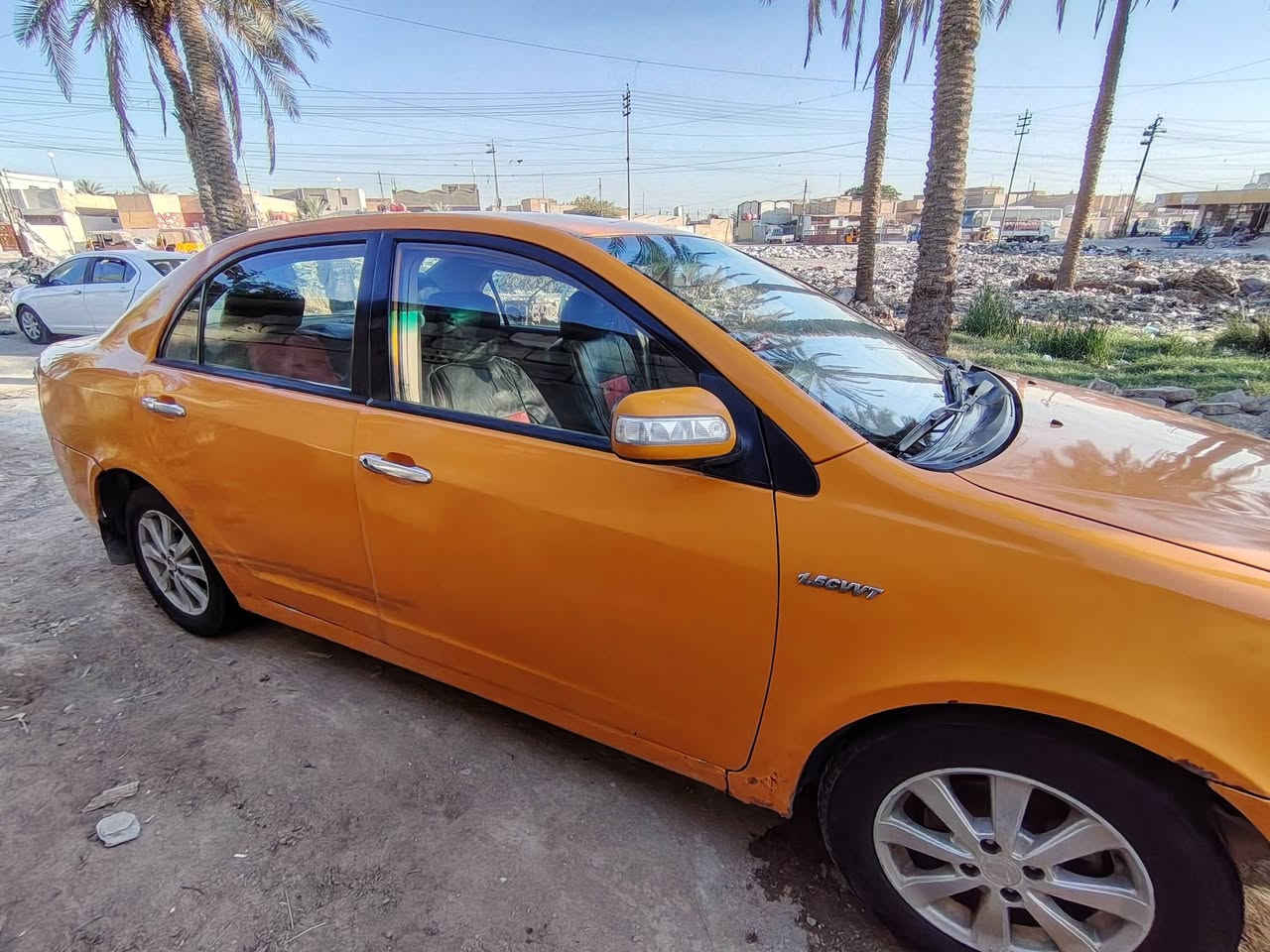 سلام عليكم جيلي موبل مديل 11
رقم بابل بـ اسمي

مكينه 1800

 عوزه ترتيب بسيط 

السعر 33 ورقة وبيها مجال 
مكاني القاسم 
***********
