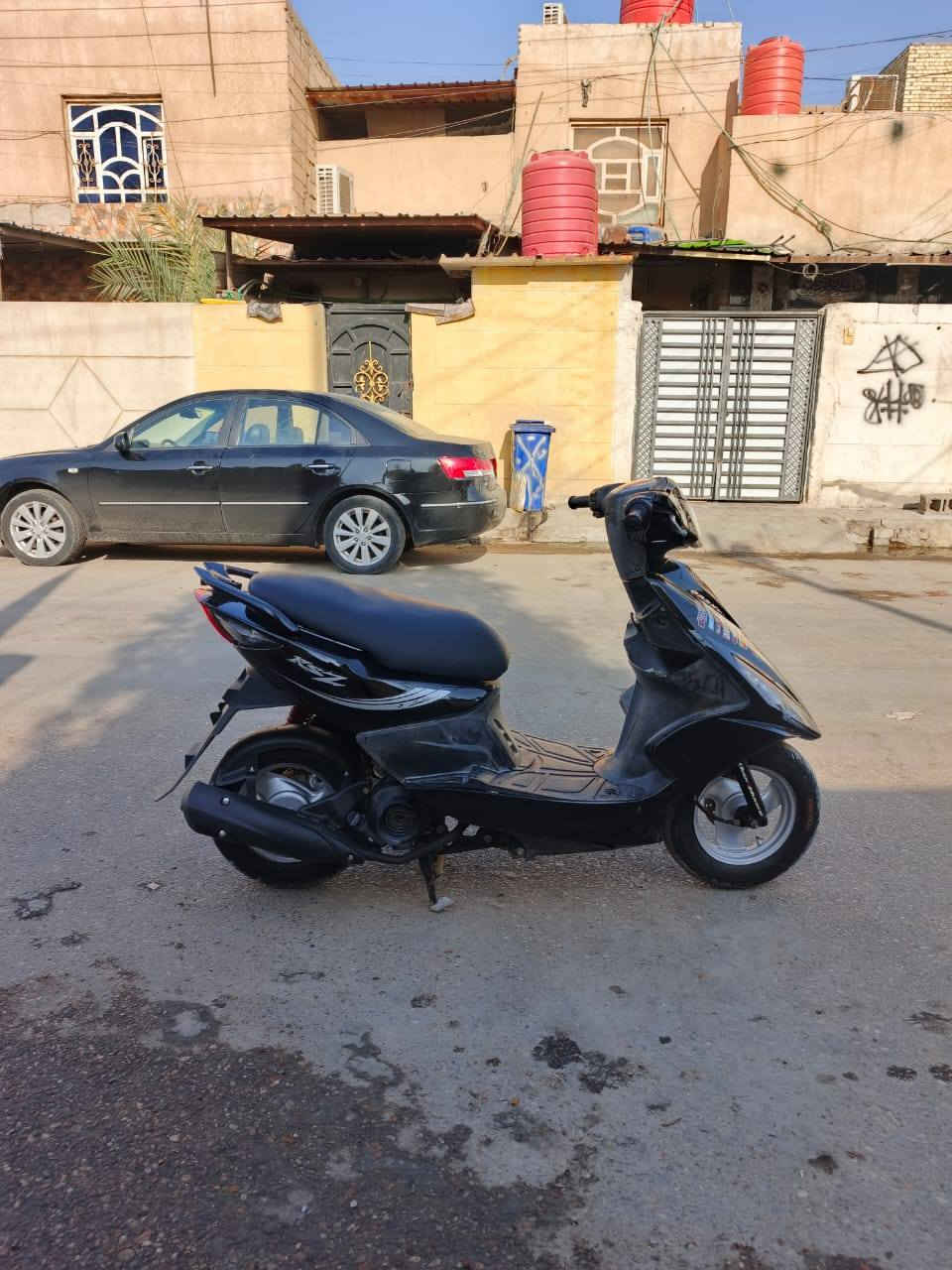 سلام عليكم مكس مضلع دراجه ياباني 
دراجه نضيفه وحلوه مثل ما موضح بصور 
ستوه جفتته تجفيت اصلي  عنوان جمعيات اسكان لمواني 
سعر ٦٠٠ رقم ***********
