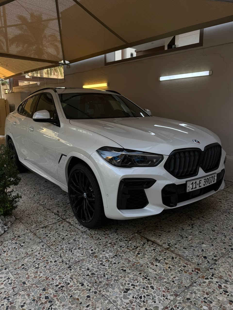🔥 BMW X6 M50i 🔥
وكالة العروش وكالة العراق
2023
✅ محرك 8 سلندر تيربو
✅ مكفولة بكفالة عامة
✅ أعلى مواصفات (فول الفول)
✅ لون صدفي مميز وفخم
✅ سيارة نظيفة جداً وجاهزة للفحص

💎 قمارة روز رايز (نجوم سقف)
💎 شاشات خلفية للركاب
💎 سياقة ذاتية
💎 كاميرات 360
💎 هيد أب دسبلي
💎 رادارات ومثبت سرعة ذكي
💎 مقاعد جلد كهربائية مع الذاكرة
💎 تبريد وتسخين المقاعد
💎 تشغيل بصمة
💎 صندوق كهربائي
💎 نظام صوتي فاخر
💎 بانوراما
💎 ويلات رياضية قياس 22 إنج
💎 مواصفات كاملة لا تُحصى

🔥 سيارة تجمع بين القوة، الفخامة، والتكنولوجيا الحديثة، وتعتبر من أندر وأجمل سيارات الـ X6 الموجودة بالسوق.

📍 بغداد – العامرية – شارع العمل الشعبي

📞 للاستفسار:
***********
