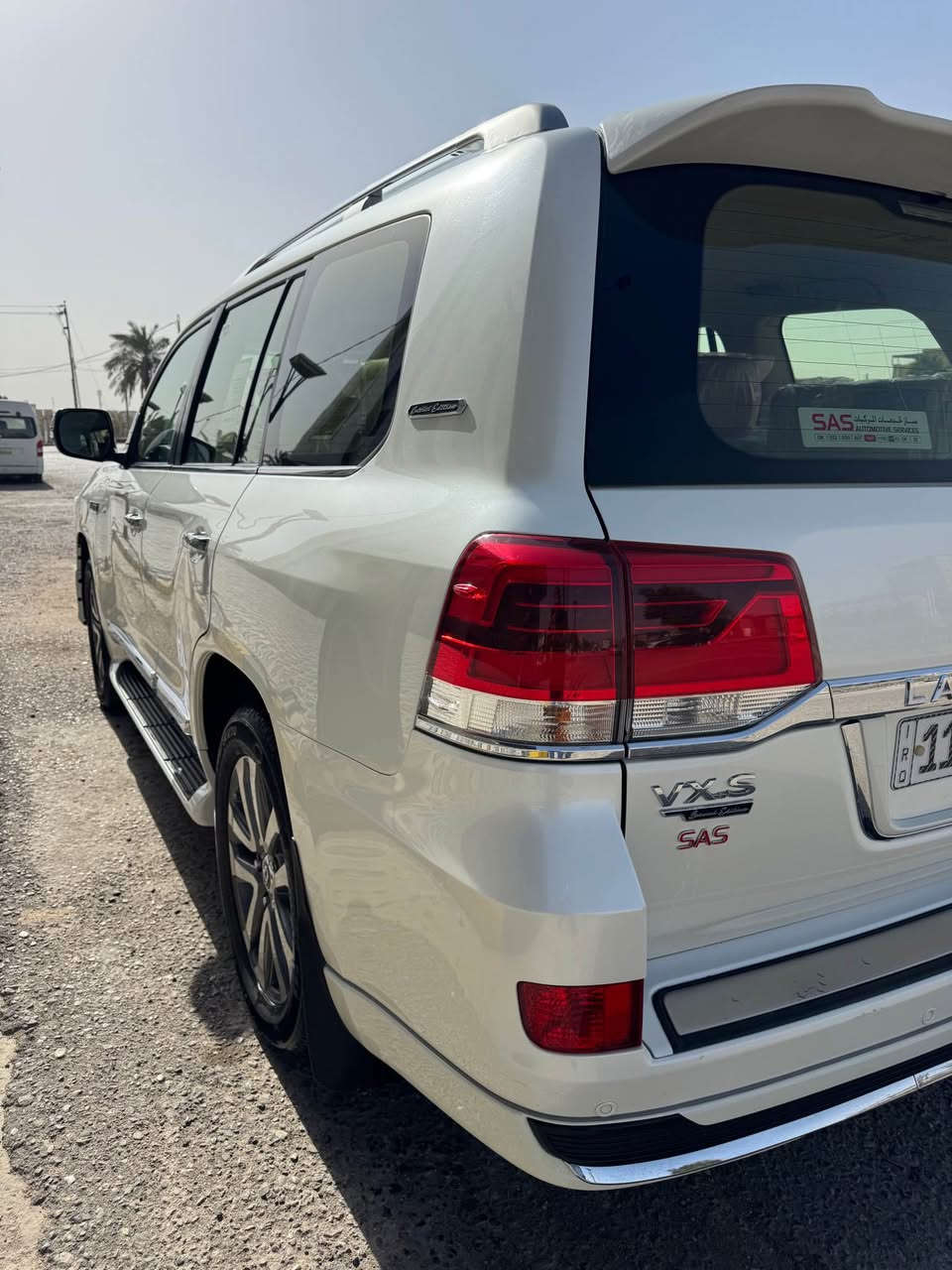 السلام عليكم
لاندكروز 2016 VXS
فول مواصفات 
مواصفات لكزز
محرك 4600
كفاله فقط بيها بارد 
رقم بغداد 
مكان سيارة بصرة
السعر 475 وبي مجال
*********** البصرة, العراق
