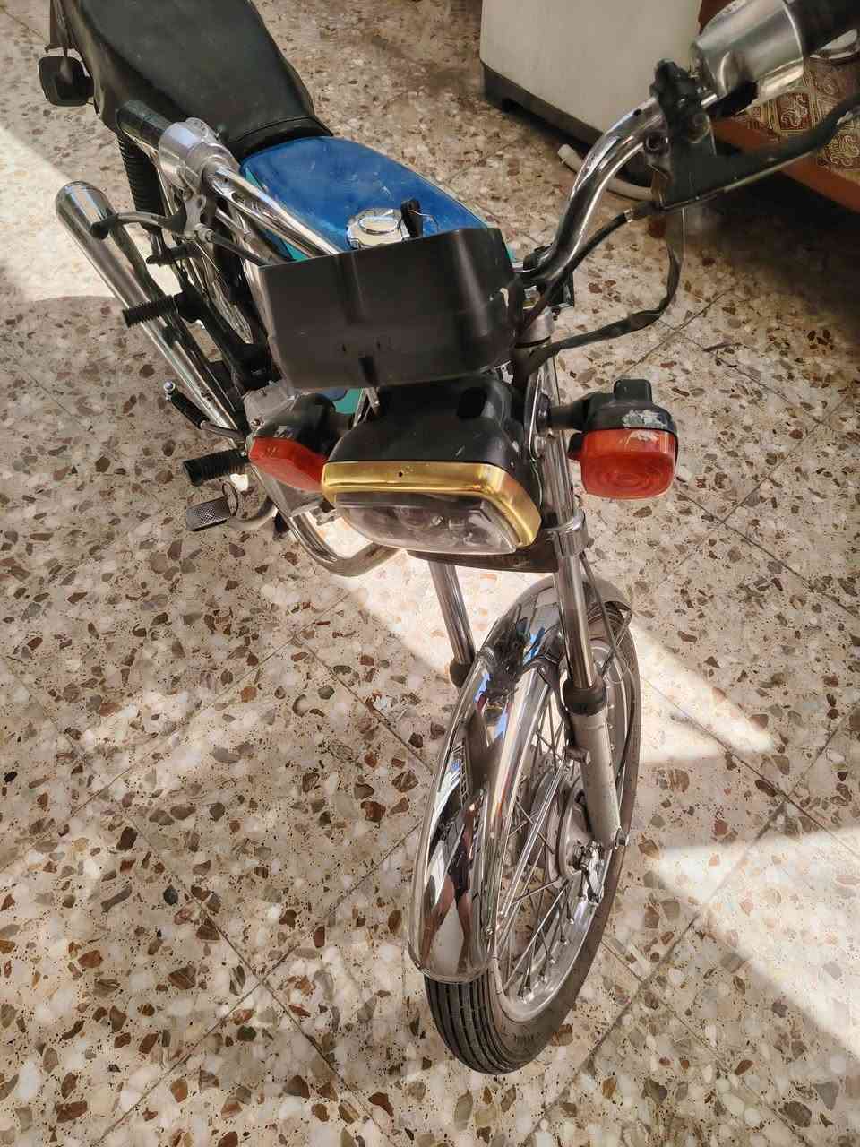 ب300  دراجه محركها  هندر واحد والله
بغداد العبيدي
***********
