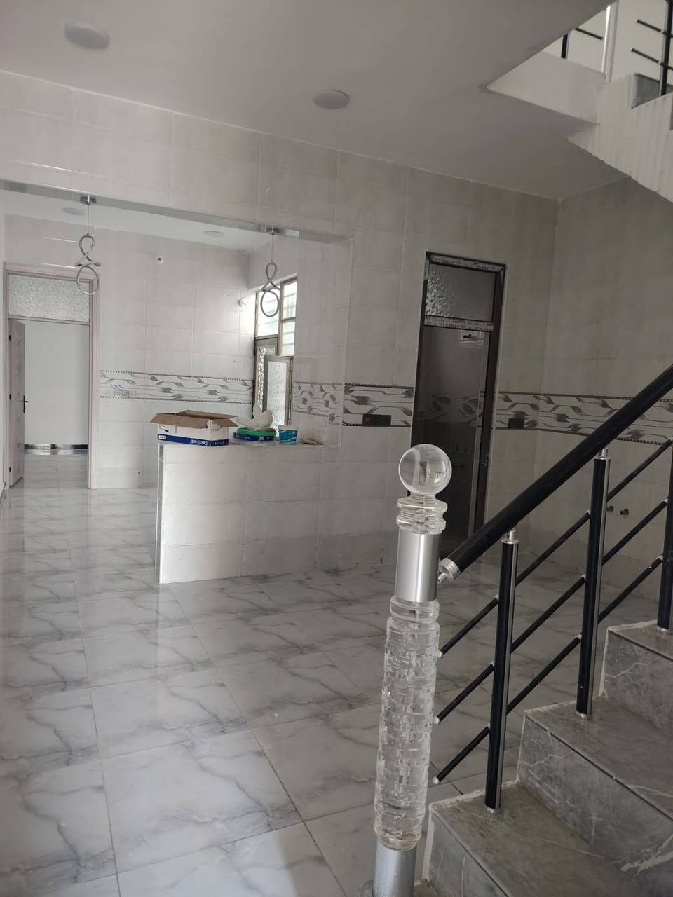 دار البيع مساحه 100 متر قاطين
تحرير الحولي طابو زراعي سند 25 جزء اول 

يحتوي البيت على استقبال وصاله ومطبخ 

وغرف نوم 3 حمامات عدد 2 بيت جديد 

جاهز السكن خدمات كامله موقع مميز 

سعر  83  بي مجال الطبين الاستفسار اتصل 

***********
