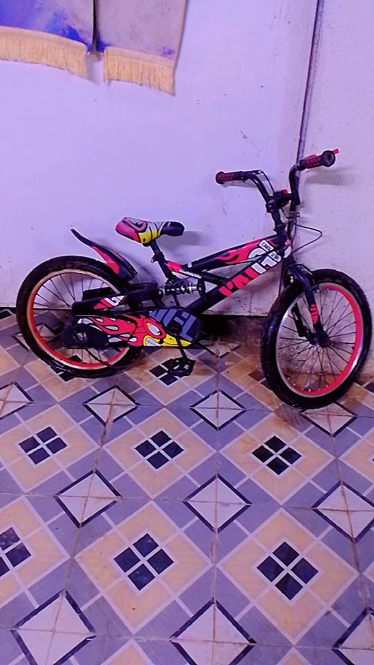 باب المنيوم هوه والجرجوبه 83×200
40الف
روله كامله سفيفه ب 50 الف
سكيبات عدد 2 بلاستك 40 الف
بايسكل حجم 20  ب 25 الف
ابو غريب خرنابات 
***********
***********
