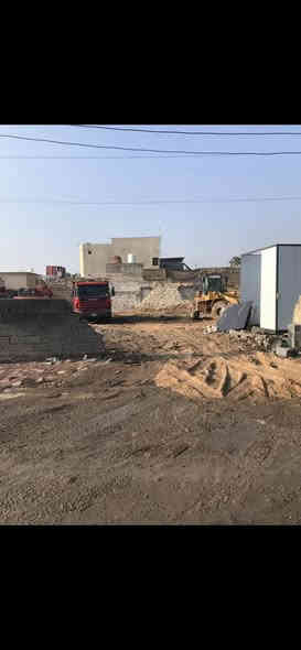 اليوم وبفظل الله تم قلع قطعة ارض بمساحة ٤٠٠م وتم نقل الأنقاض في الطويسه مقابيل أللجنه الأولمبيه وتم دفنها بالجلمود والأسمنت والسبيس وحدلها طبقتين للاستفسار  ***********. أو  ***********
