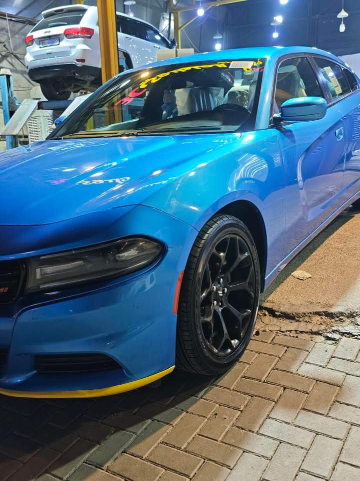 السلام عليكم جارجر2019
لون مميز بحري خليجي خليجي حجي دور جديد 

حجي دور كلين 

Sxt 

كلين كلين من بارد وصبغ 

ماشيه 75 m 

مكان بغداد 

رقم اربيل جديد بسمي 

الشراي يتصل 

***********
