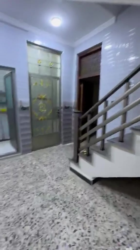 للبيع دار مساحه ١٢٠ متر زراعي خلف فلافل حنش البلديات المظمار السعر ٢٦٥ مليون واجهه ١٢ متر ركن طابقين حديث بناء ٢٠٢٤ للإستفسار مع رقم مكتب المستقبل ***********خلف مطعم الهلالي
