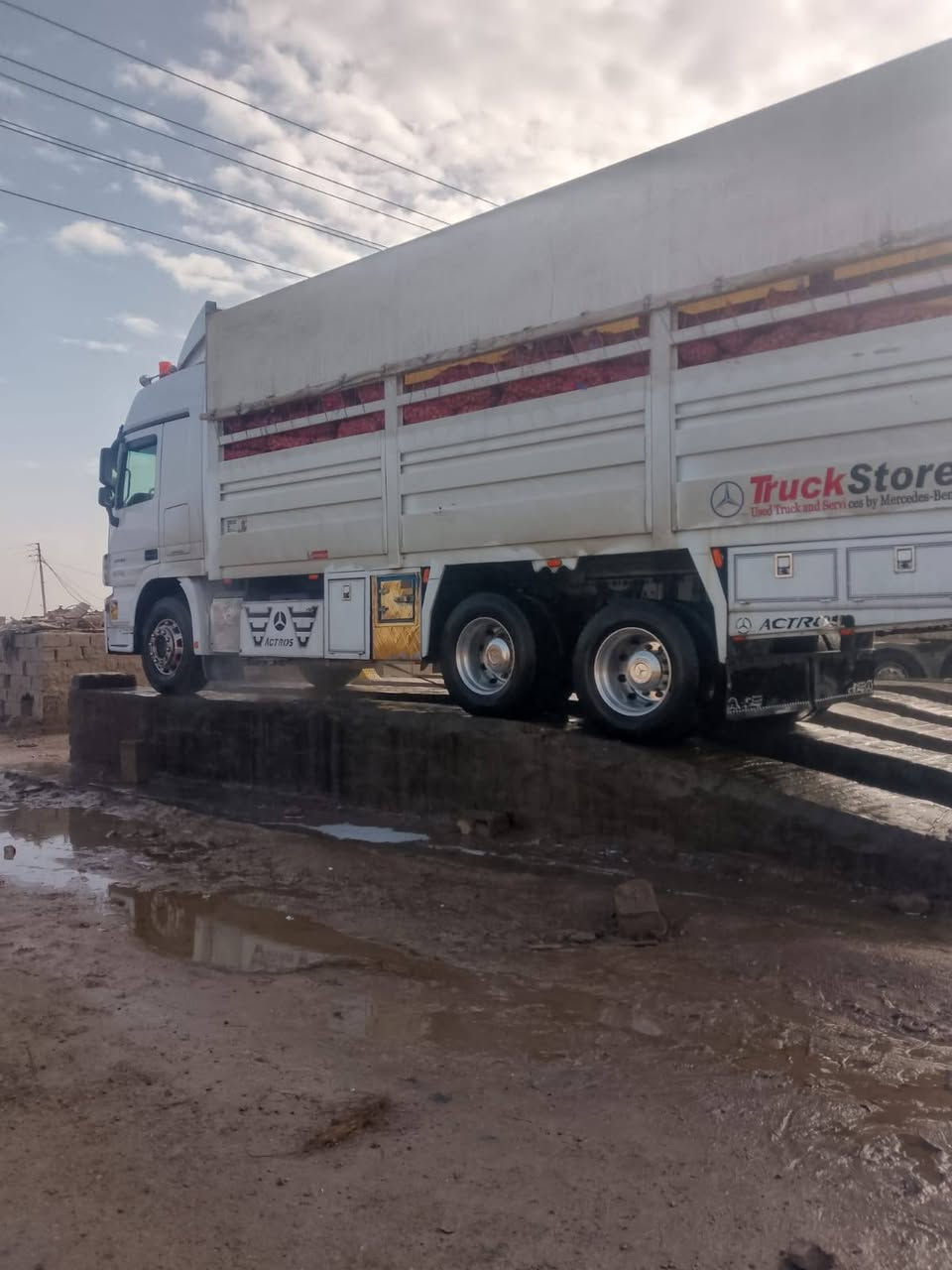 سلام وعليكم اكتروز البيع موديل 2012 فول  مواصفات حجم 2541  كامرة حساس رتايدر خمسة طكات تبريد خزن مزوج ويل كروم الاستفسار على هاذة رقم ( ***********)
