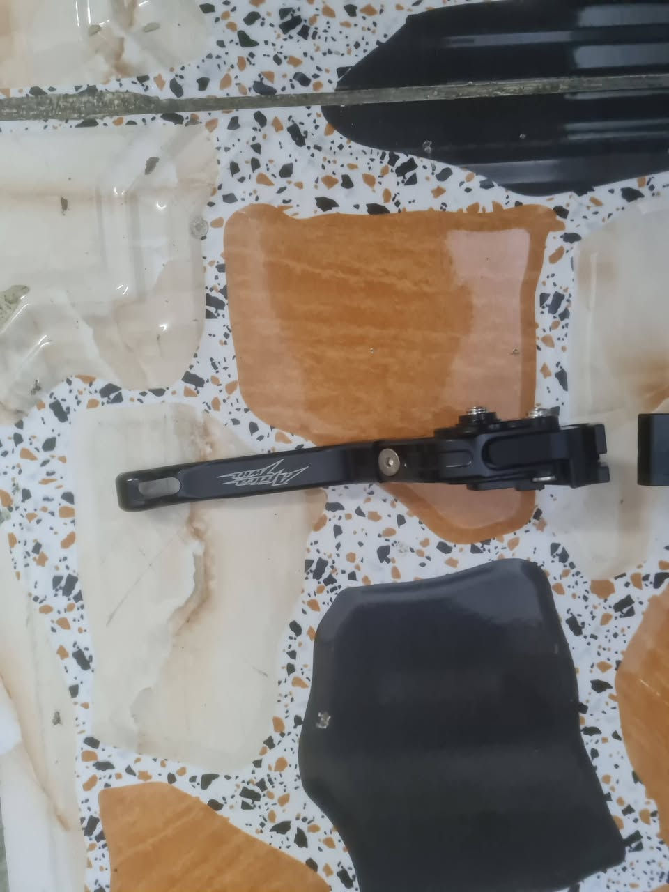 سلام عليكم شباب اغراض رياضي
كابريتة قفاز سعر 75 و بيها مجال
يداد رياضي 35
مري رياضي ثقيل 30
صنيبة رياضية 30 و بيها مجال 
جاملغ رياضي ثقيل 15 قفل
اشاير 10
مكاني بغداد شعلة
***********
