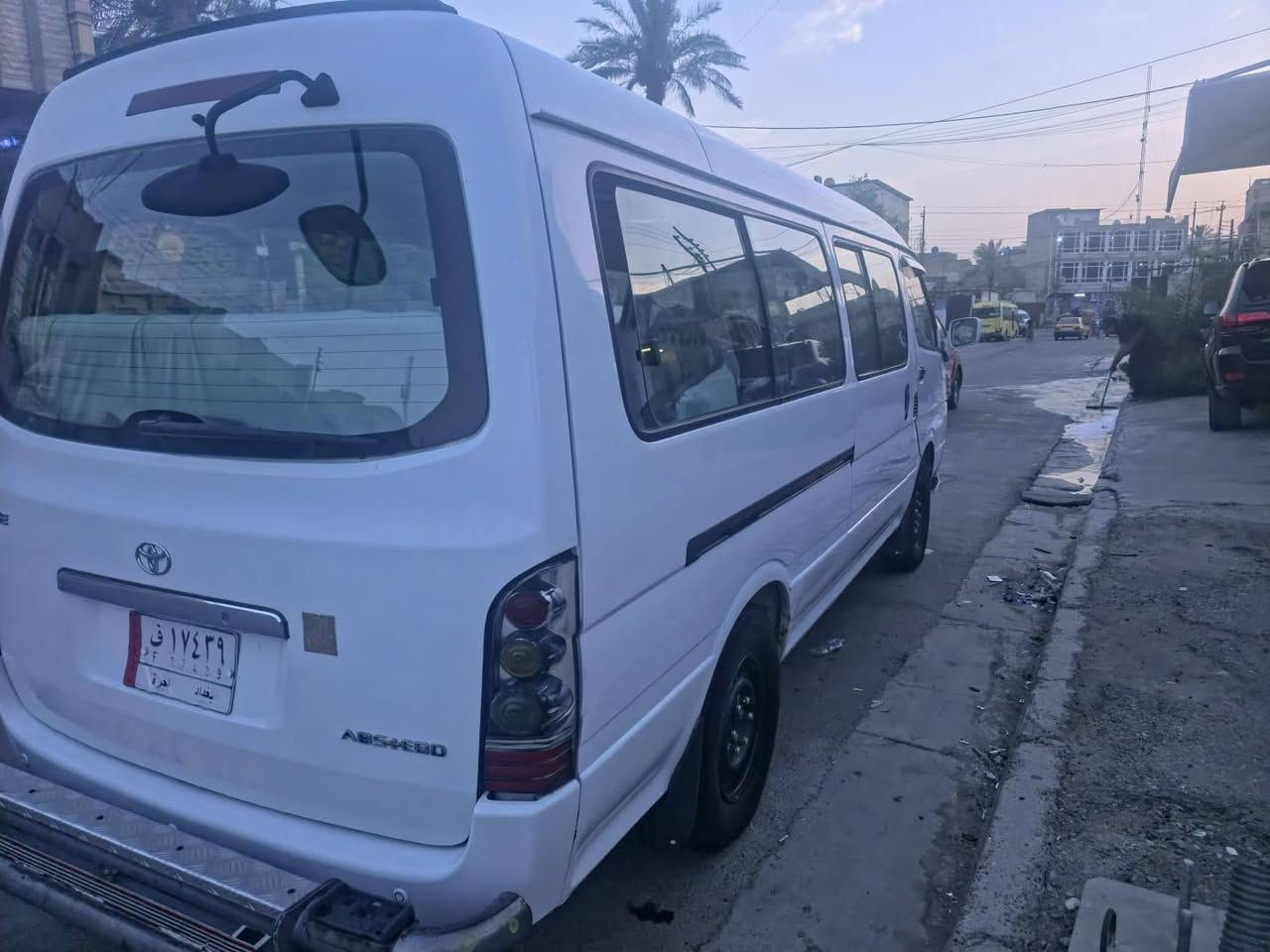 سلام عليكم H1البيع اسياره نضيفه مكينه بلاديه شوي كامت اتنقص موديل 14اسياره مكان بغداد اشعب اسعر 90وبيه مجال قليل ***********
