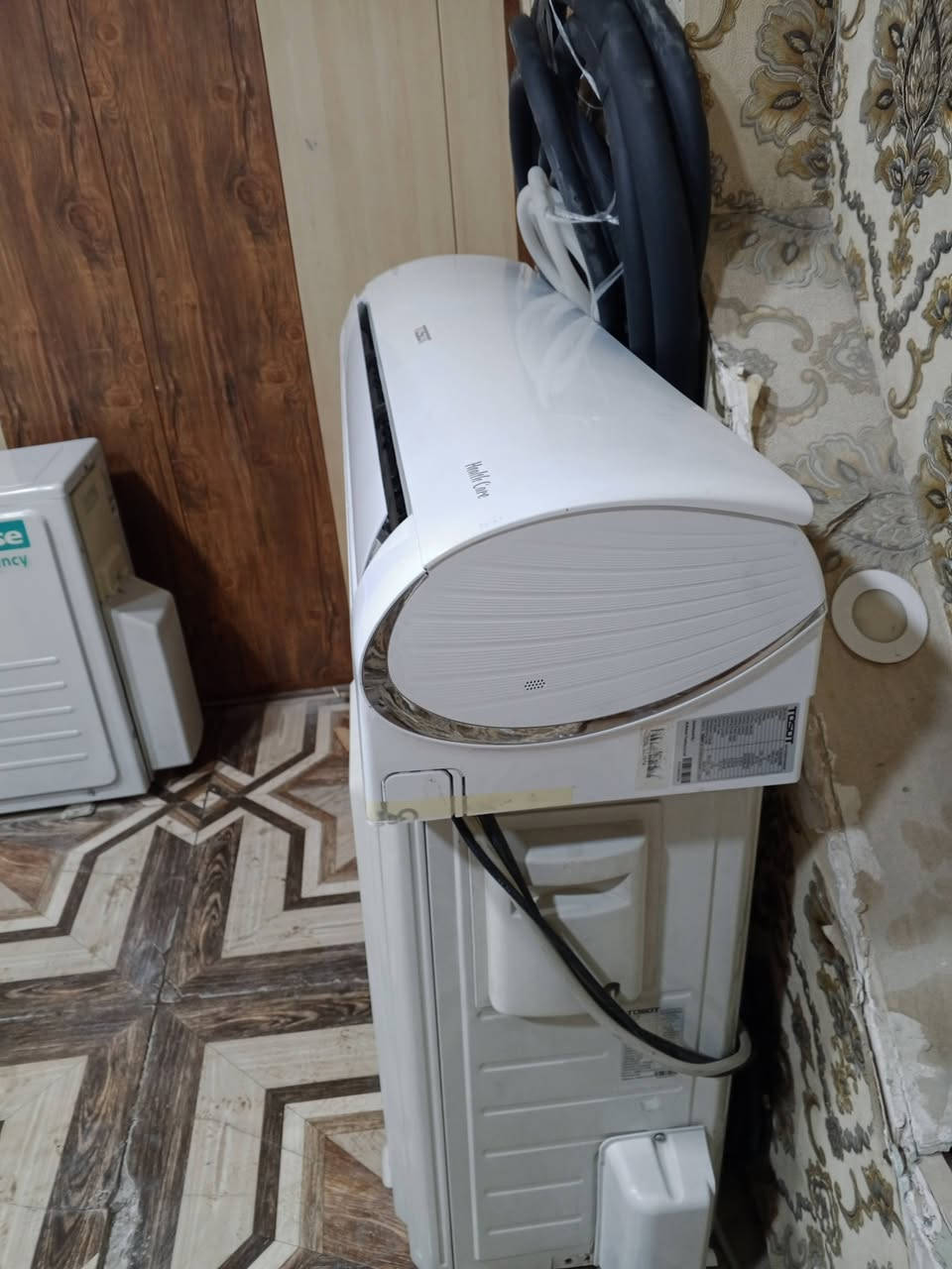 سبلت جداري ثنين طن نوع توسوت مكفول كفاله عامه من اي تصليح تبريد ثلج حار بارد ماطور  غاز مقفول نوع الغاز 410 سعر 500 ستعمال موسم واحد المكان غزاليه نهاية شارع المركز انتصال او واتساب ***********
