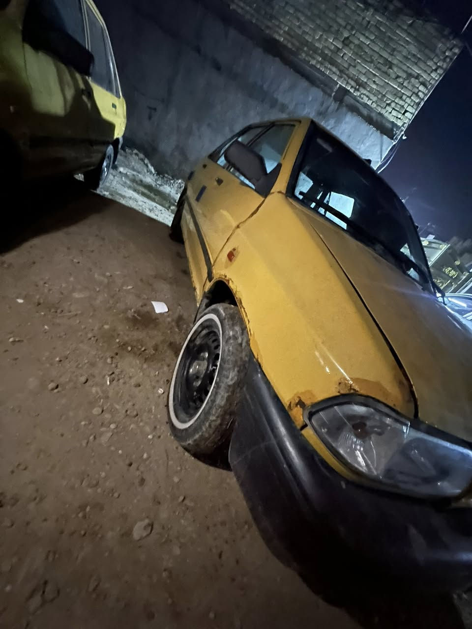 سلام عليكم سايبه ١٣نضيفه بيها تبخير فقط بدون راعي 12وبيها مجال ***********
