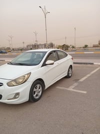 اكسنت خليجي للبيع موديل ٢٠١٢ محرك ١٦٠٠ كير مكينه خير من الله سنويه مجد...