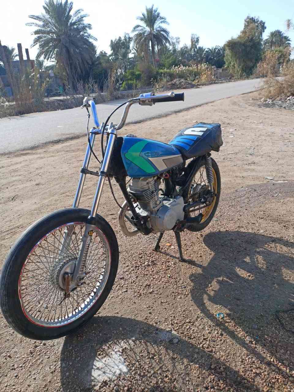 السلام عليكم دراجه للبيع السعر200 الدراجه حلوه مكاني كوفه عباسيه متواجدخاص وهاذه رقمي***********
