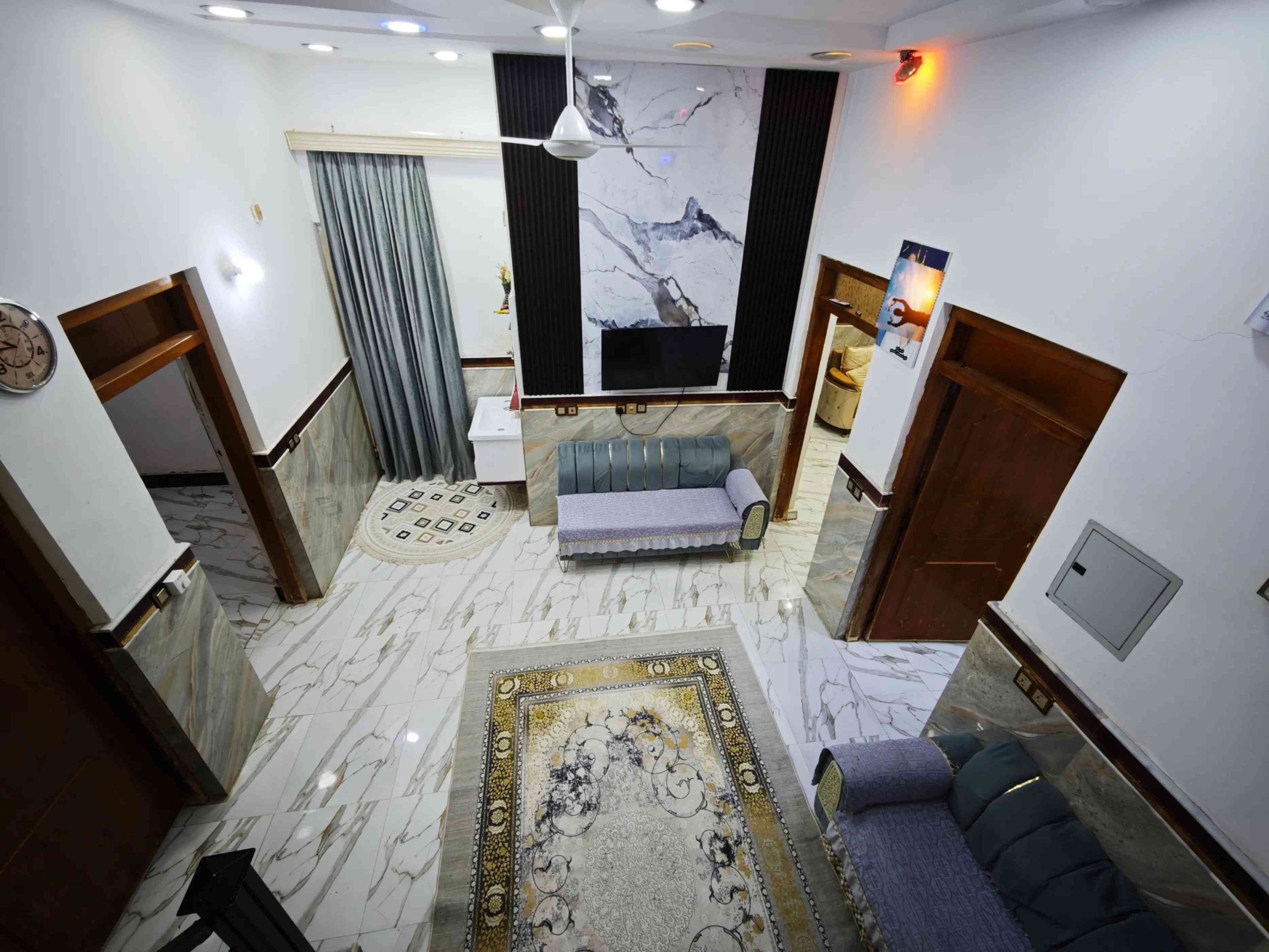 🏡 دار طابقين بناء حديث للبيع في الماجدية 🏡 📍 المنطقة: ميسان - العماره - الماجدية (شارع الجامع). 📍 شارع 15 - قرب مضيف الشيخ كاظم مشتت 📐 المساحة الكلية: 152 متر 📏 الواجهة: 7.5 متر. 🏗️ طابقين بناء حديث (الطابق الأول منجز عام 2020).⬇️  غرفتين نوم مريحة 🛏️🛏️ صالة داخلية واسعة + منور للتهوية والإضاءة الطبيعية ☀️ مطبخ مجهز بالكامل 🍳 استقبال ضيوف 🚪 طرمة🚘 صحيات(داخلية + خارجية) 🚽 ⬆️ الطابق الثاني: بناء (2023) 3 غرف نوم واسعة 🛏️🛏️🛏️ صالة 🛋️ مجموعة صحيات متكاملة 🚽 💵 السعر: 175 مليون دينار عراقي (قابل للتفاوض) 📞 للاستفسار والتواصل المباشر: للمزيد من التفاصيل أو لتنسيق موعد لمعاينة العقار، يرجى الاتصال بنا: ☎️ رقم الهاتف: *********** 🤳 واتساب أو اتصال مباشر أهلاً وسهلاً بكم، مكتبنا في خدمتكم دائماً لتقديم أفضل العروض #عقارات  #قطع_اراضي  #عقار  #بيع_و_شراء_عقارات #الشعب_الصيني_ماله_حل😂😂 
