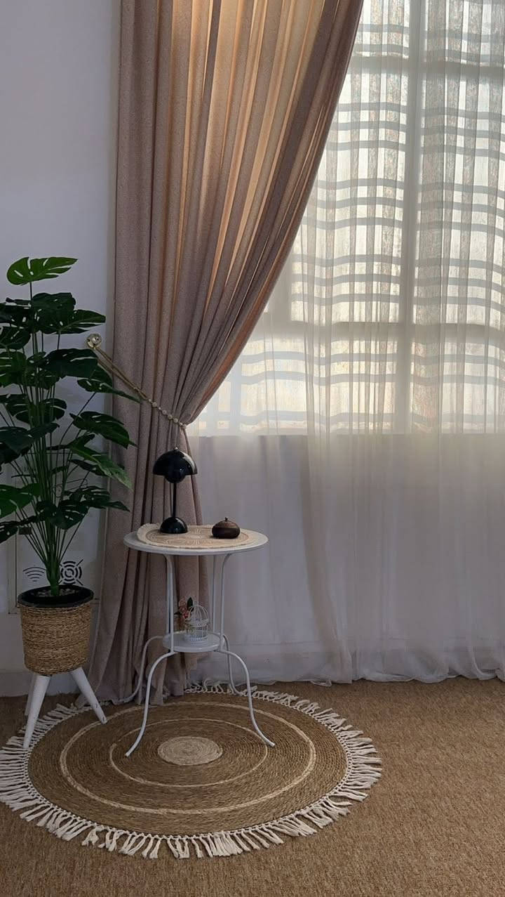 تريدهن ستثمار  تريدهن سكن  كلشي يرهم 
شقتين للبيع في البراضعية مقابل كلية الطب نوع العقار وقف سني مسجل سنة البناء ٢٠٢٥ نوع البناء طابوق 🧱  بالكامل المساحة ١١٠ متر
كهرباء دفن ‏نظام ايرث 
نضام كامرات 
انترنت  جاهزة من كلشي ￼
الشقة الارضية تحتوي على طارمة  و صالة ومطبخ وحمام وغرفتين الشقة الثانية تحتوي على صالة كبيرة و حمام و غرفتين ومطبخ  
الشقة الارضية مؤجرة  ب مليون و ربع و الشقة الثانية ساكن بيها 
وذا تريد مؤجر للثانيه موجود يعني بيهن وارد شهري مليونين و نص 
على الراغبين بالشراء الاتصال  على الرقم ***********
