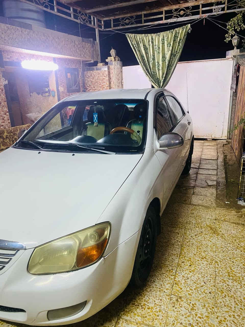 كيا سبكترا للبيع موديل ٢٠٠7
كير ومكينه كفاله رقم بغداد سنويه باسمي 
تبريد ثلج حداديه جديده 
العنوان بابل حله شارع 80 
لاستفسار اكثىر 
***********
